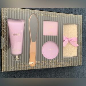 Saks Fifth Avenue Jasmine Pedi Spa Set
